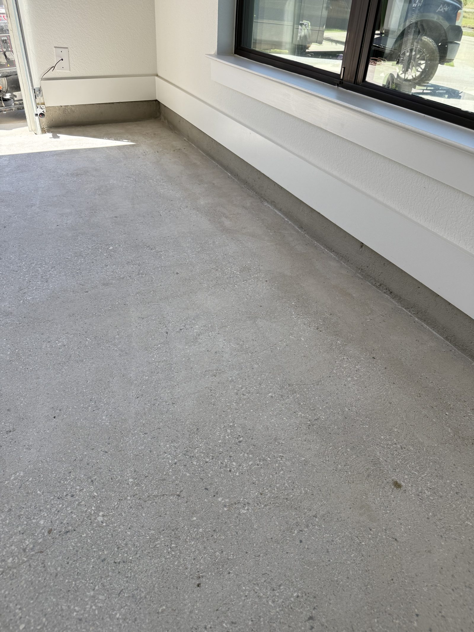 Open concrete profile after diamond grinding